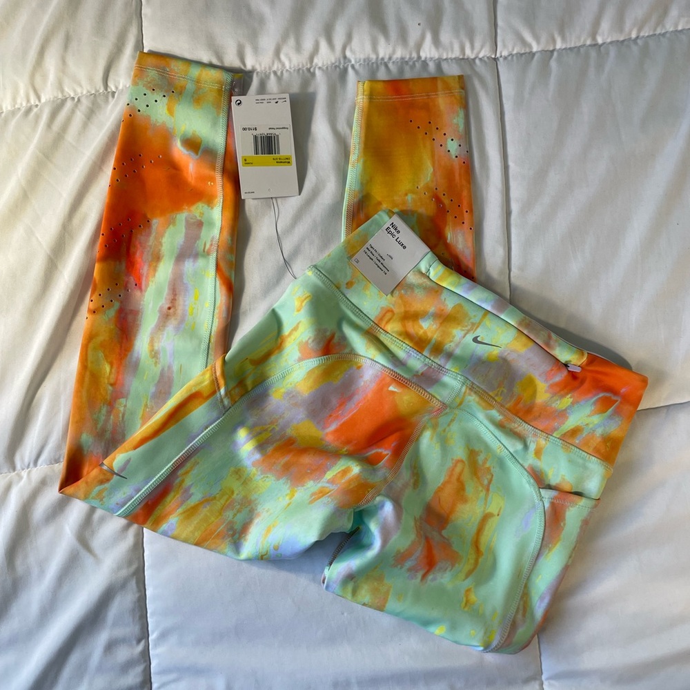 Nike Epic Luxe Women's Mid-Rise 7/8 Pocket Running Leggings